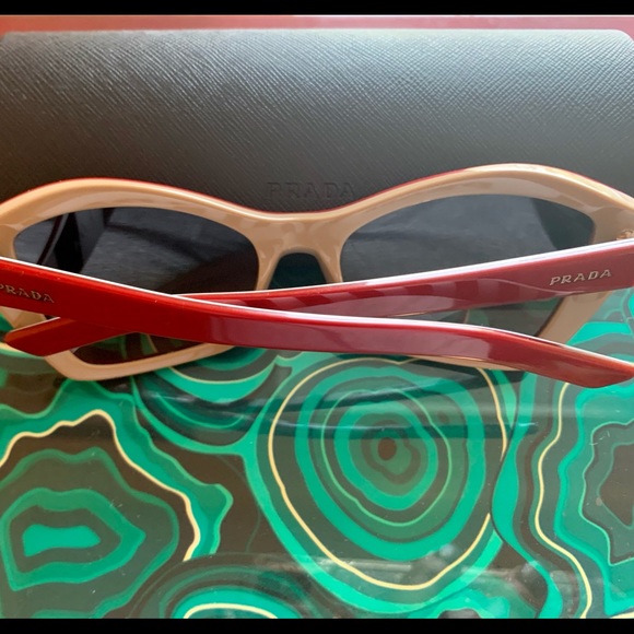 New Authentic Prada SPR 07X 543-6S1 - Picture 6 of 9